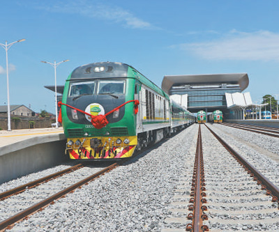 中企承建拉伊铁路正式开通运营——尼日利亚迎来西非首条现代化双线标准轨铁路