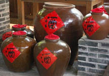 遵义酒协、仁怀酒业协会发提示，重申将规范贴牌酒生产销售行为