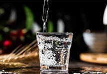 白酒行业前三甲召开股东大会 透露出哪些重要信息