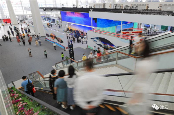 看这场面，就知道国家会展中心（天津）首展有多火爆！