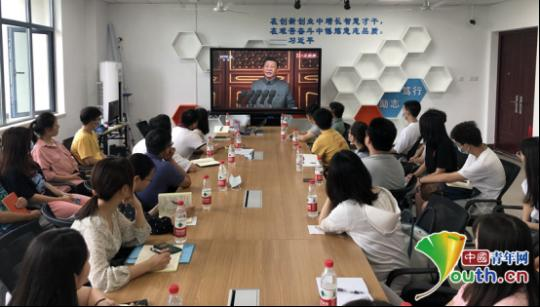 各地高校师生观看庆祝中国共产党成立100周年大会