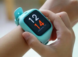 儿童电话手表期待标准护航