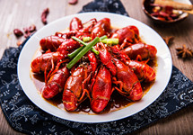 连年高速增长后现降温 千亿小龙虾产业能否长红？