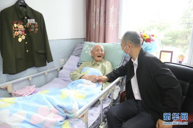 奋斗百年路 启航新征程·“七一勋章”获得者｜抗美援朝老战士孙景坤：坚守初心 英雄本色