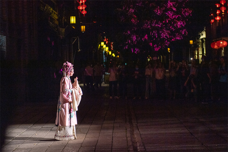 福州举办《寻梦·坊巷》三坊七巷沉浸式演艺活动 展现里坊制度“活化石”魅力