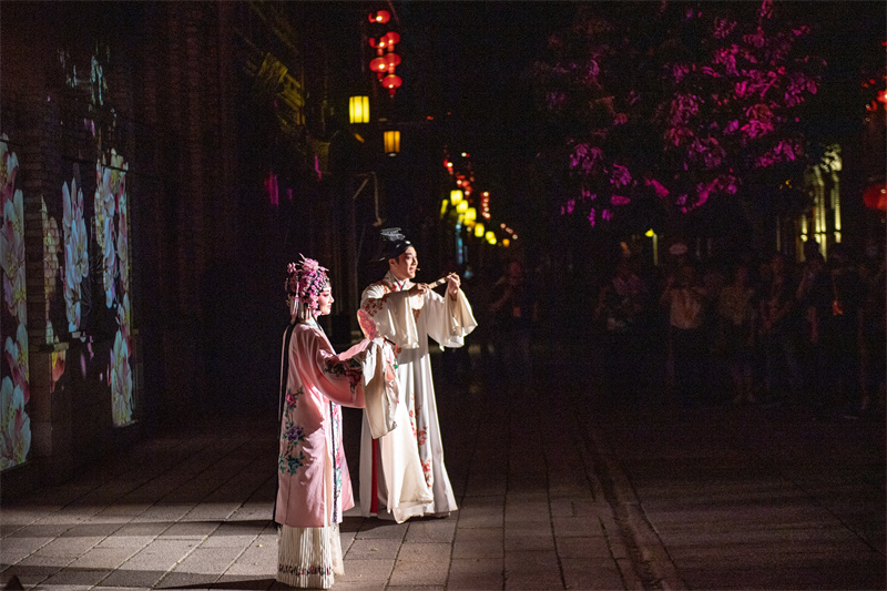 福州举办《寻梦·坊巷》三坊七巷沉浸式演艺活动 展现里坊制度“活化石”魅力