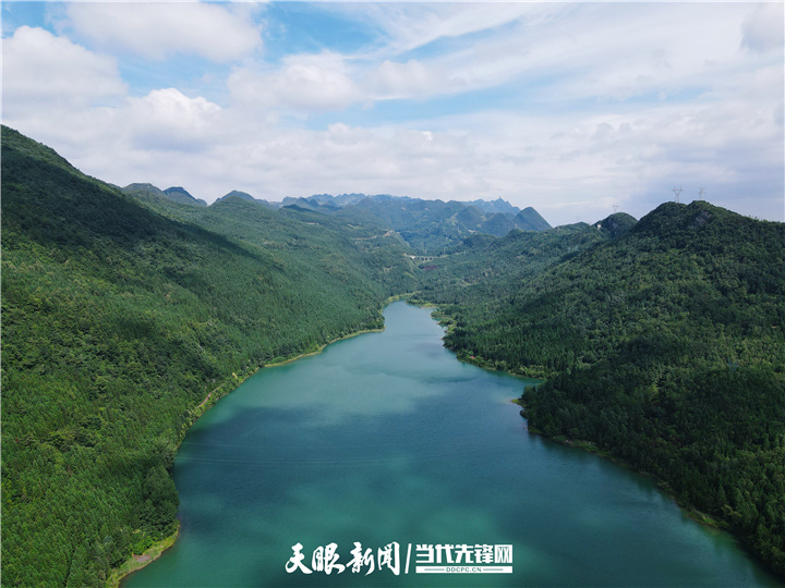 【在生态文明建设上出新绩】“窑上”变“瑶池！看六盘水如何擦亮城区“绿宝石”