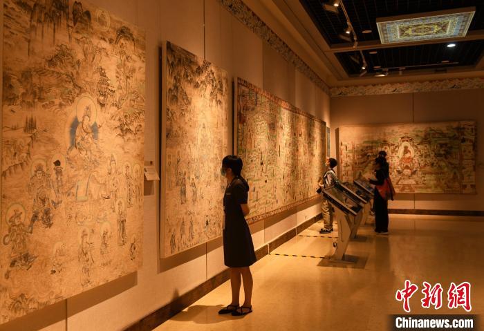 敦煌壁画艺术精品首次亮相重庆