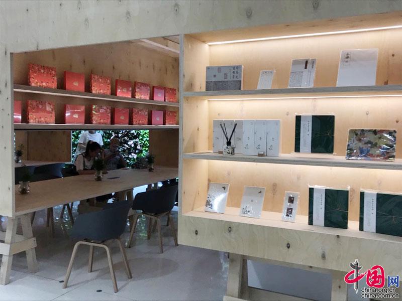 国图首个大型文创空间落地天津 近千种文创产品亮相