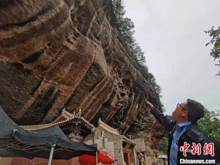 甘肃天水麦积山石窟“智慧”保护：巡山员“电子眼”监测古遗址