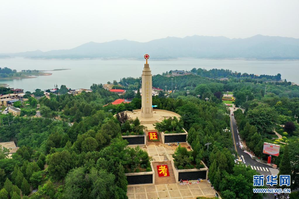 钟华论：伟大的精神之源，奋进的磅礴力量——论伟大建党精神