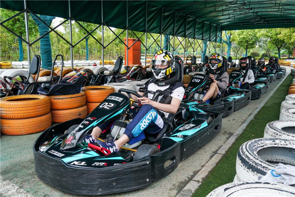 新开局经济半年报·数说中国｜加速“破圈” 活力涌动——从消费主引擎看中国经济后劲