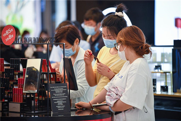 新开局经济半年报·数说中国｜加速“破圈” 活力涌动——从消费主引擎看中国经济后劲