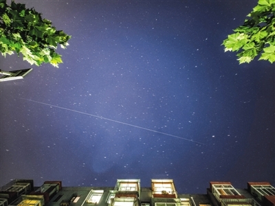 中国空间站在头顶掠过 如何用镜头永远留下它的倩影