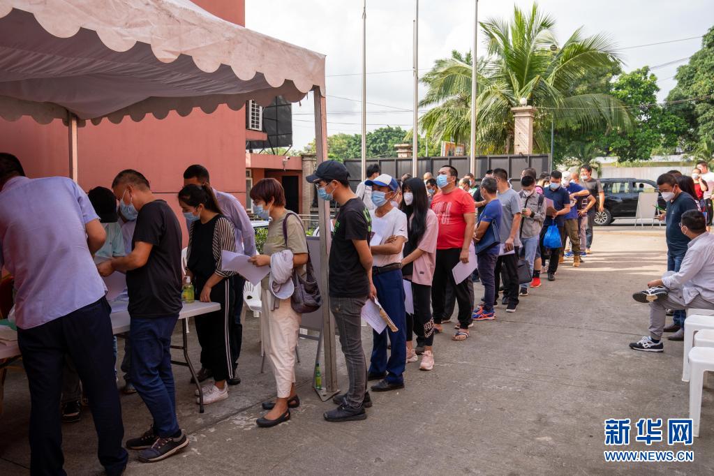 “春苗行动”在科特迪瓦正式启动