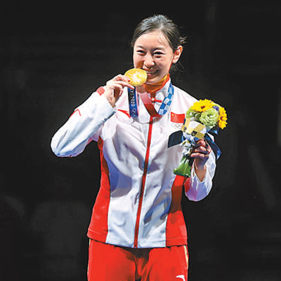 中国体育代表团获三金（奥运速递）
