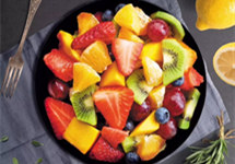 鲜切水果成夏日新宠 新零售催生鲜果消费新品类