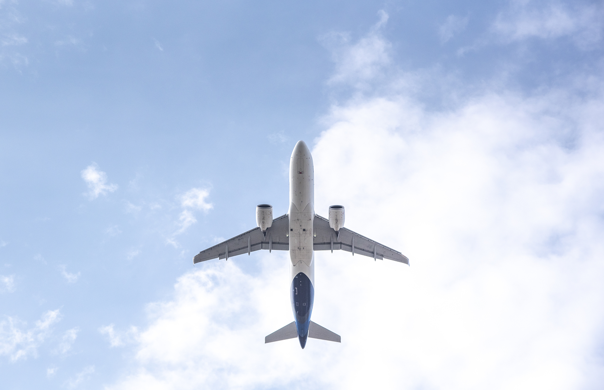 航空货运持续强劲 企业加速抢滩