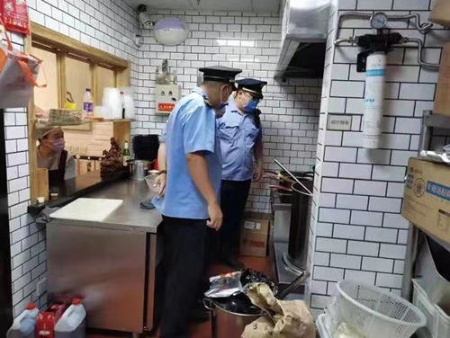 后厨存不规范操作，北京门头沟一杨国福加盟店被责令整改