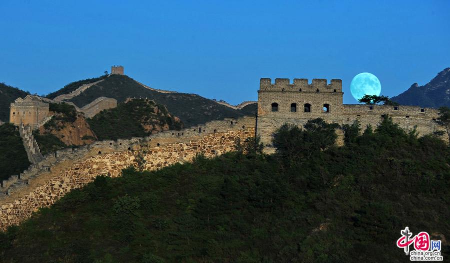 金山岭长城 ：中秋赏月游长城看美景(图)