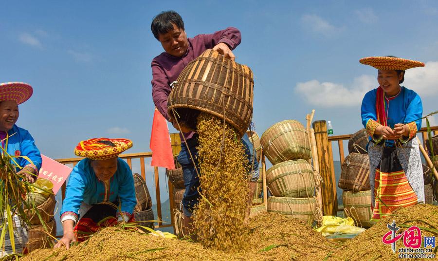 湖南雪峰山:金九银十 丰收节掀起乡村振兴新高潮