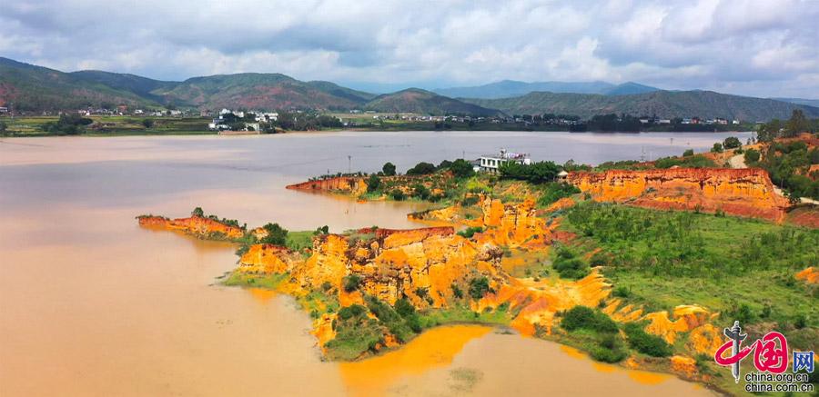 云南元谋：金秋九月 稻谷飘香 丰收大地如诗如画