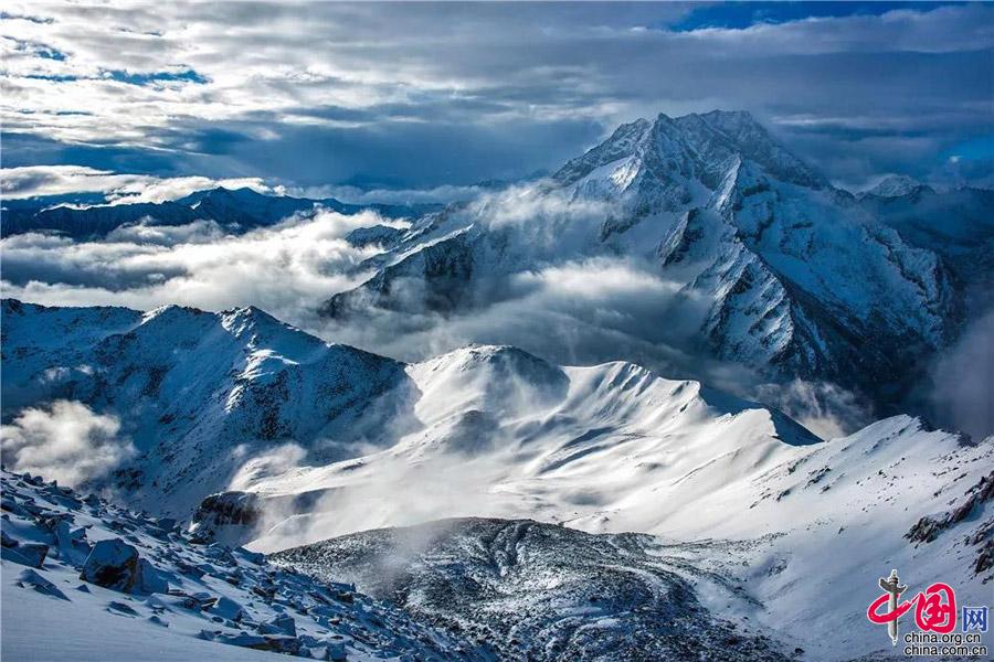 达古冰川：中秋假期圆满收官 即将迎来最美季节