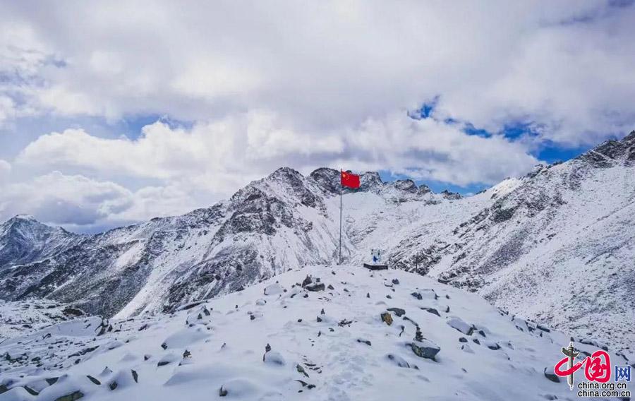 达古冰川：中秋假期圆满收官 即将迎来最美季节