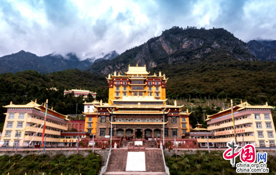 最后的香格里拉 绝美木里此生必去的旅行(图)