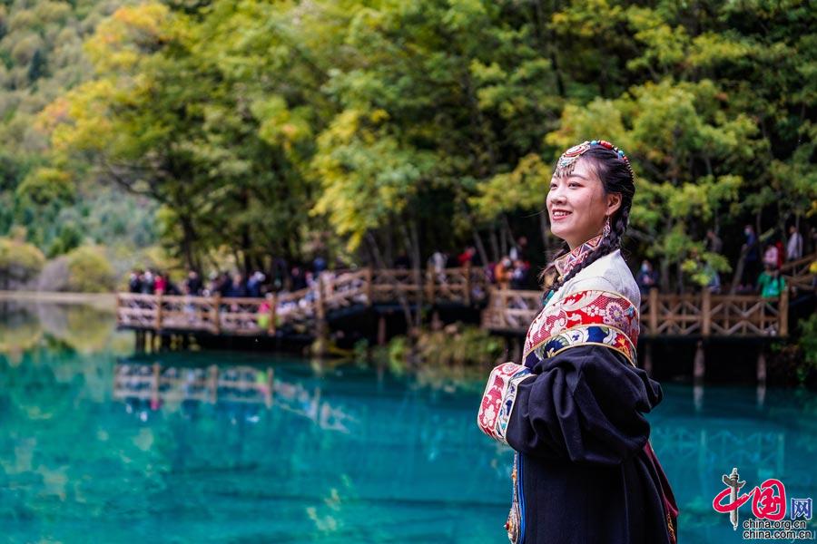 九寨沟9月28日起全域恢复开放 美好一如初见